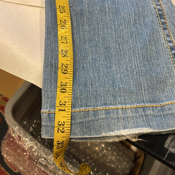 True Religion Sammy Big T Jeans Women’s 27 LIGHT Wash Contrast Stitching Y2K - Picture 15 of 16
